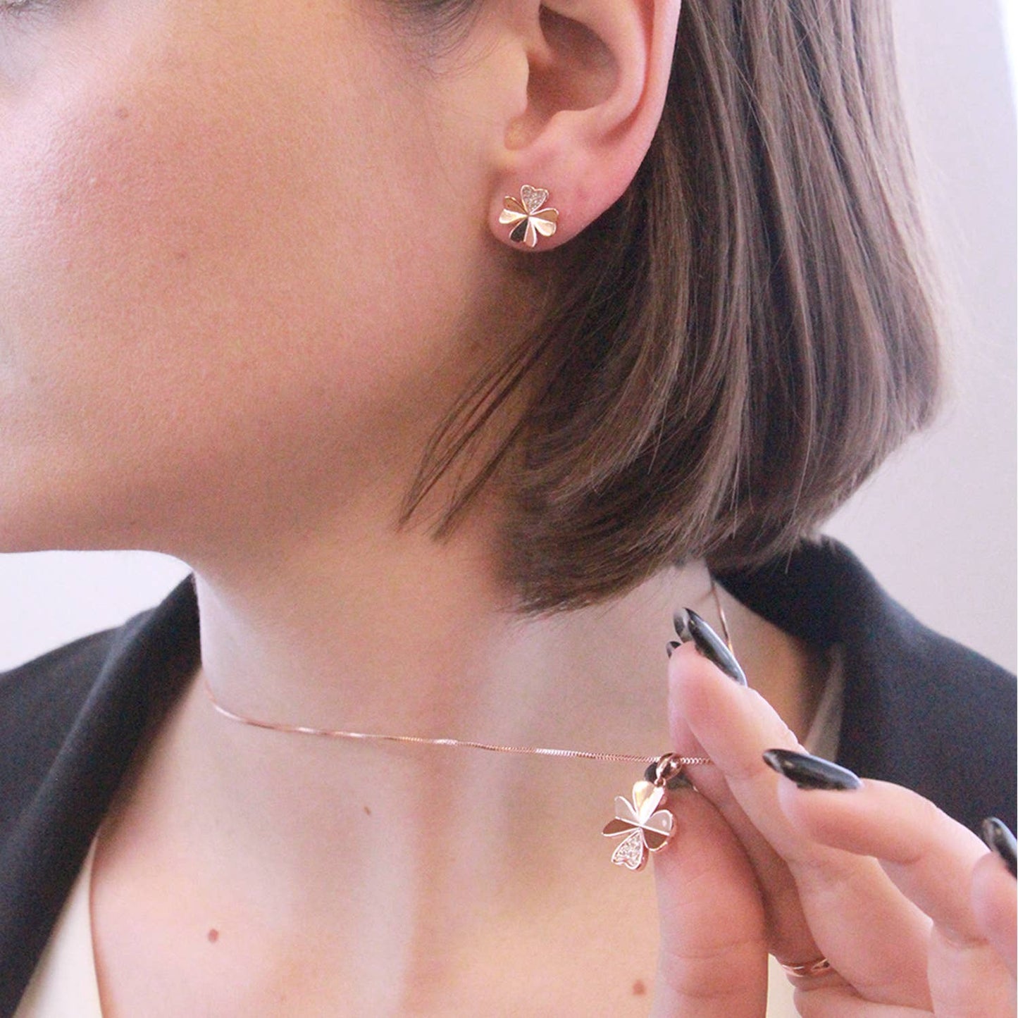 Rose Clover Necklace